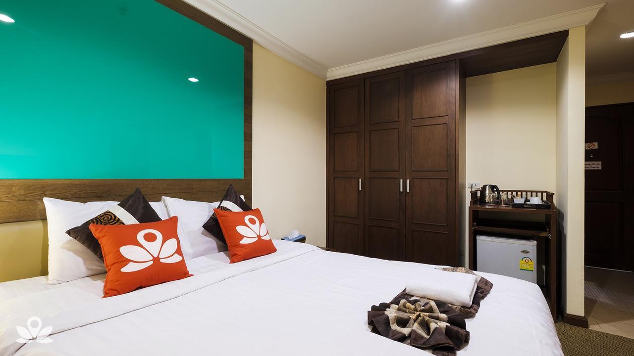 Zen Rooms Silom 12 Bangkok Exterior foto