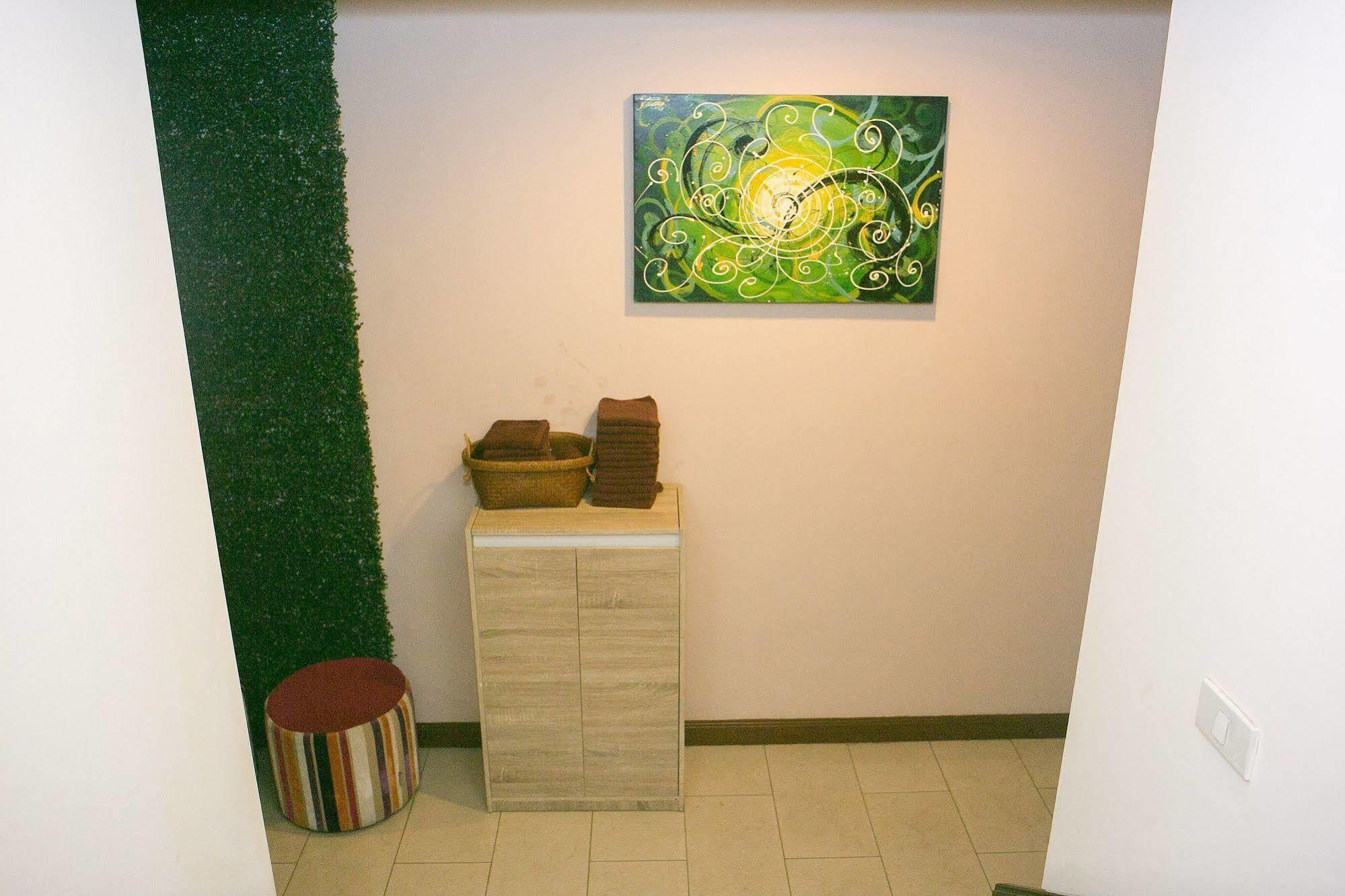 Zen Rooms Silom 12 Bangkok Exterior foto